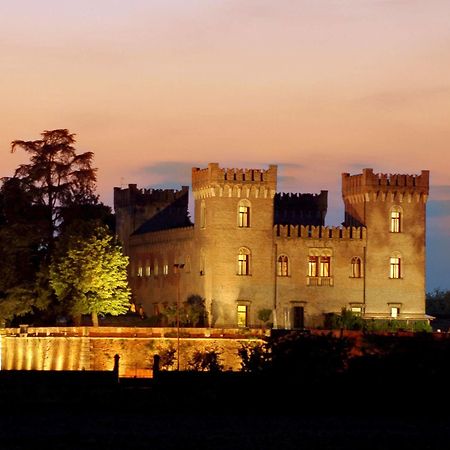 Relais Castello Bevilacqua Екстериор снимка