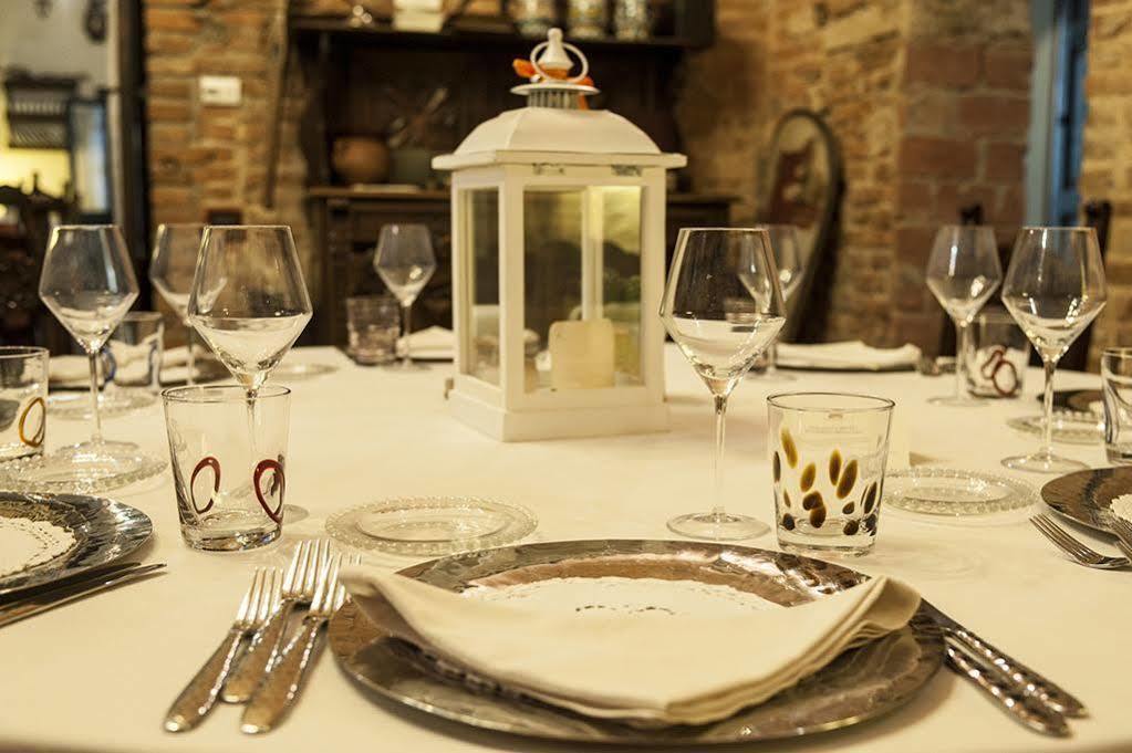 Relais Castello Bevilacqua Екстериор снимка
