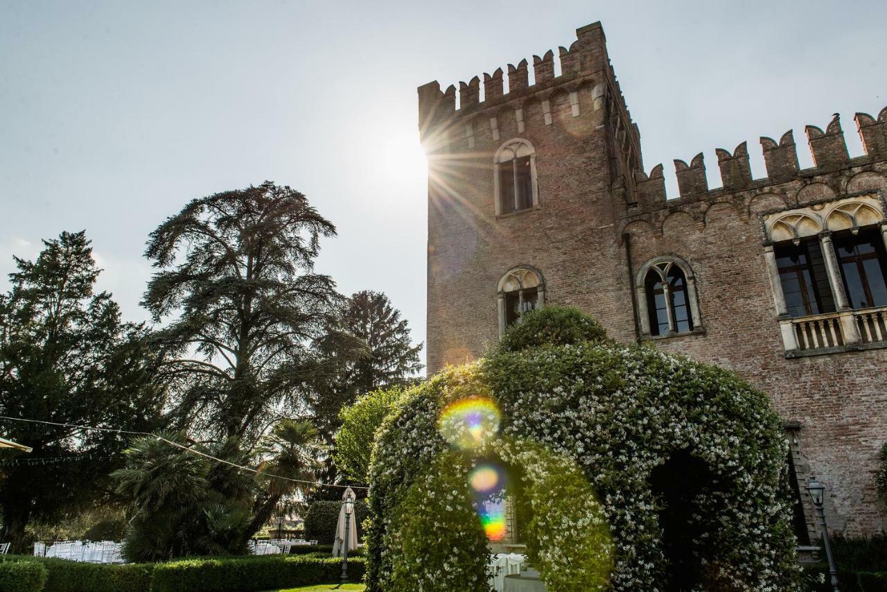 Relais Castello Bevilacqua Екстериор снимка